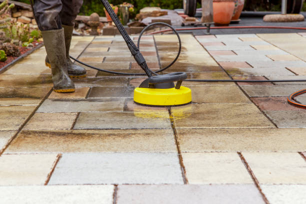 Best Driveway Pressure Washing  in Huntsville, MO